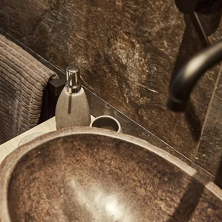 After8-material Apartman *