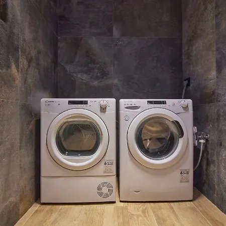 After8-material Apartman Mestre